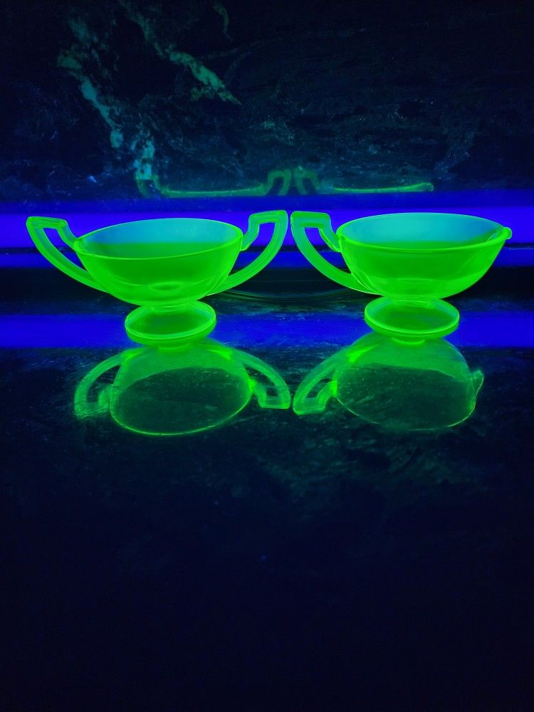 Uranium glass