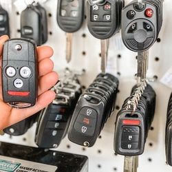 Car Keys And Fobs 