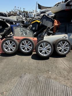 2011 Infiniti G37 Complete Wheels Tire Size 215/55/17 $450