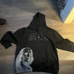SDL BRAND NEW HOODIE SIZE M BUT FITS LARGE