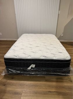 Queen Mattress Set