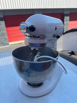 KitchenAid Classic Stand Mixer White