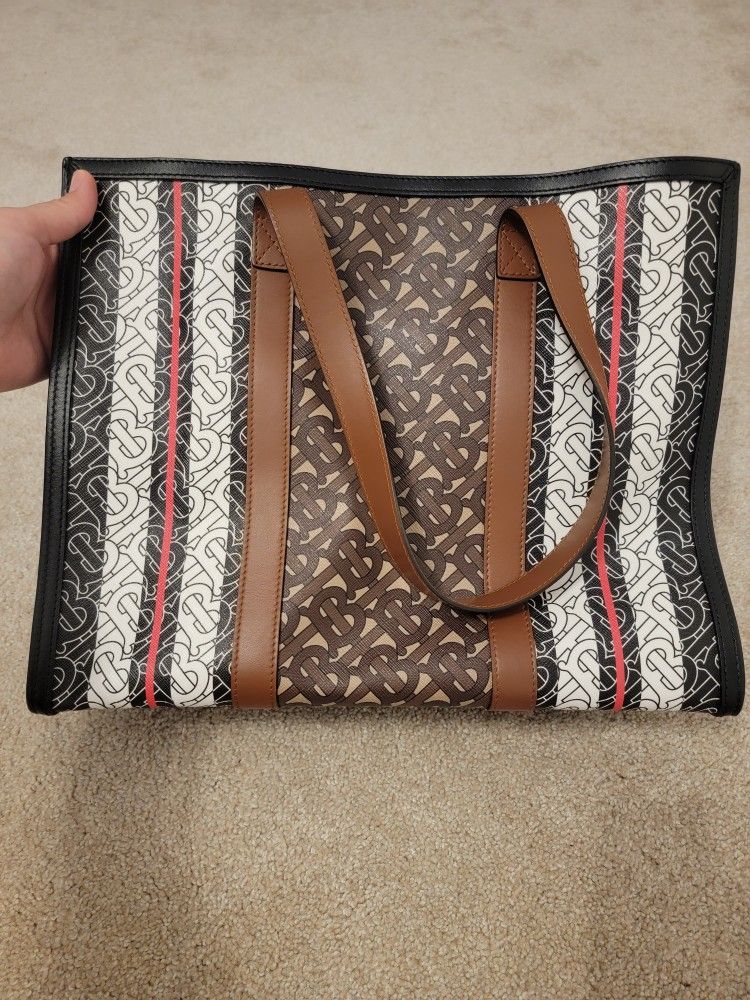 Burberry Tote