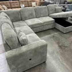 New Sleeper Sectional Couch With Storage / Free Delivery 