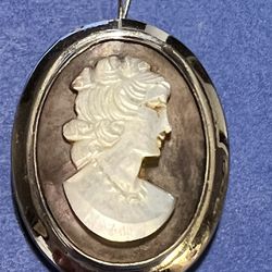 Vintage Sterling Silver Abalone Mother of Pearl Cameo Brooch 