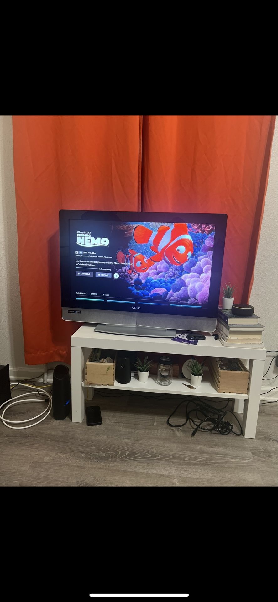 Vizio Tv w/ Roku