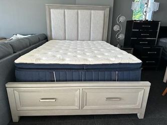 ⚡️BIG SAVINGS! BRAND NEW QUEEN SIZE PLATFORM BEDFRAME