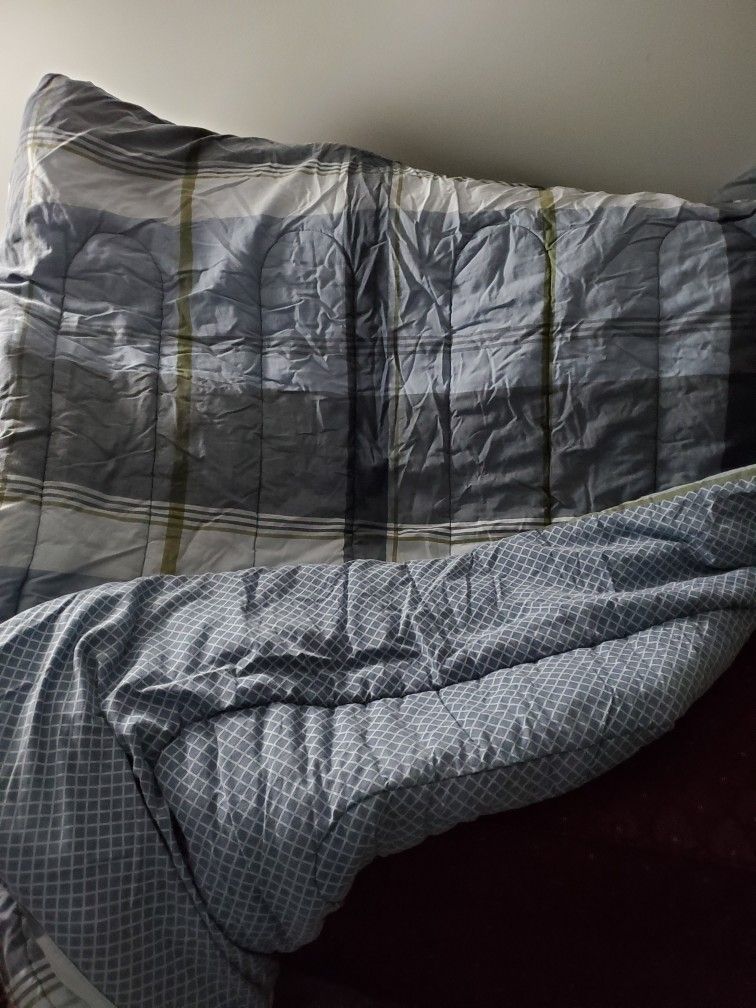 Very Soft Twin Comforters