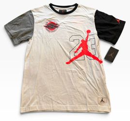 Air Jordan Jumpman white cotton, graphic T-shirt,boys XL NWT