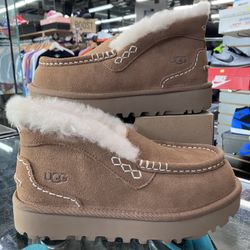 Women’s UGG Ansley Parc Chestnut Suede