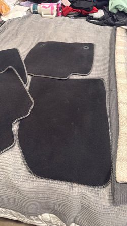 New OEM set Ford Edge carpets 2015-2024