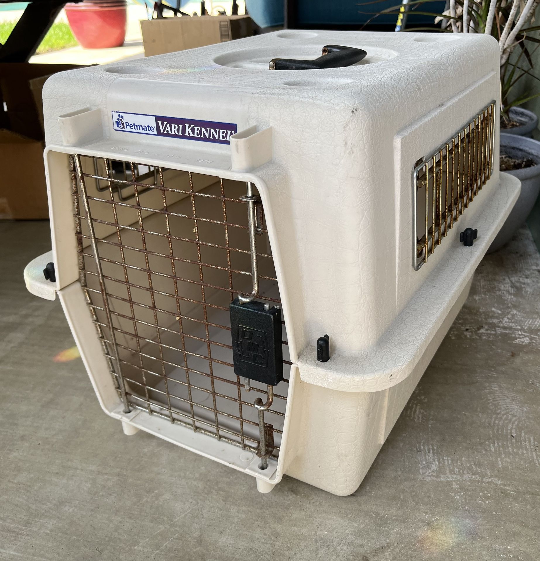 Small Dog Kennel