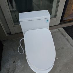 Icera Bidet Toilet