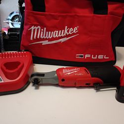 New Milwaukee M12 Fuel 3/8" Ratchet Wrench 
