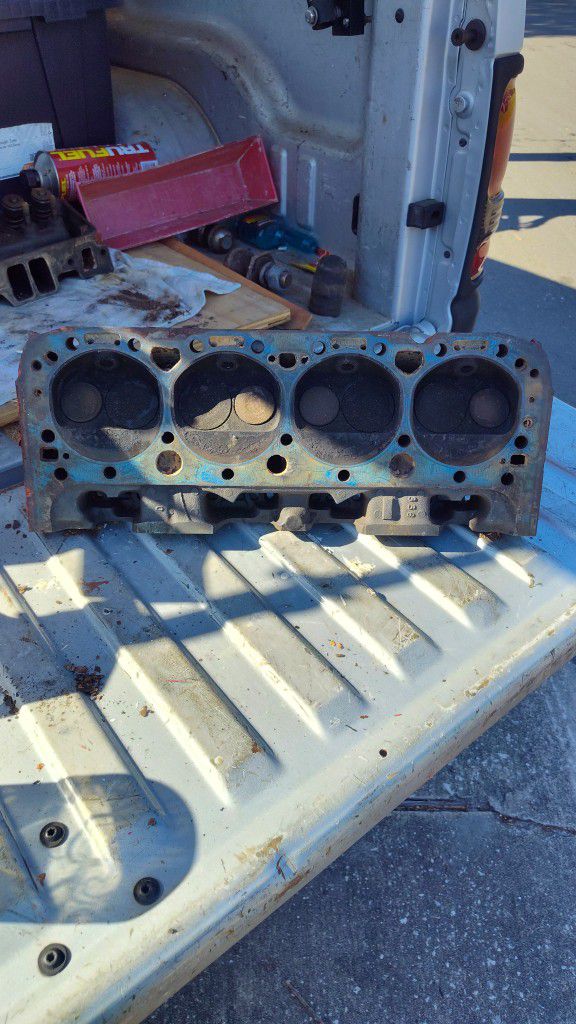 SBC 327 Heads Off A 1967 Rs/Ss Camaro Took Off Running 327 Put On Aluminum Heads $150 OBO