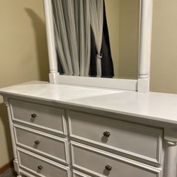 Ashley kaslyn drawer wood (vanity)
