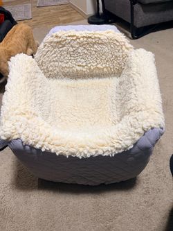 Sherpa Pet Bed with Quilted Exterior