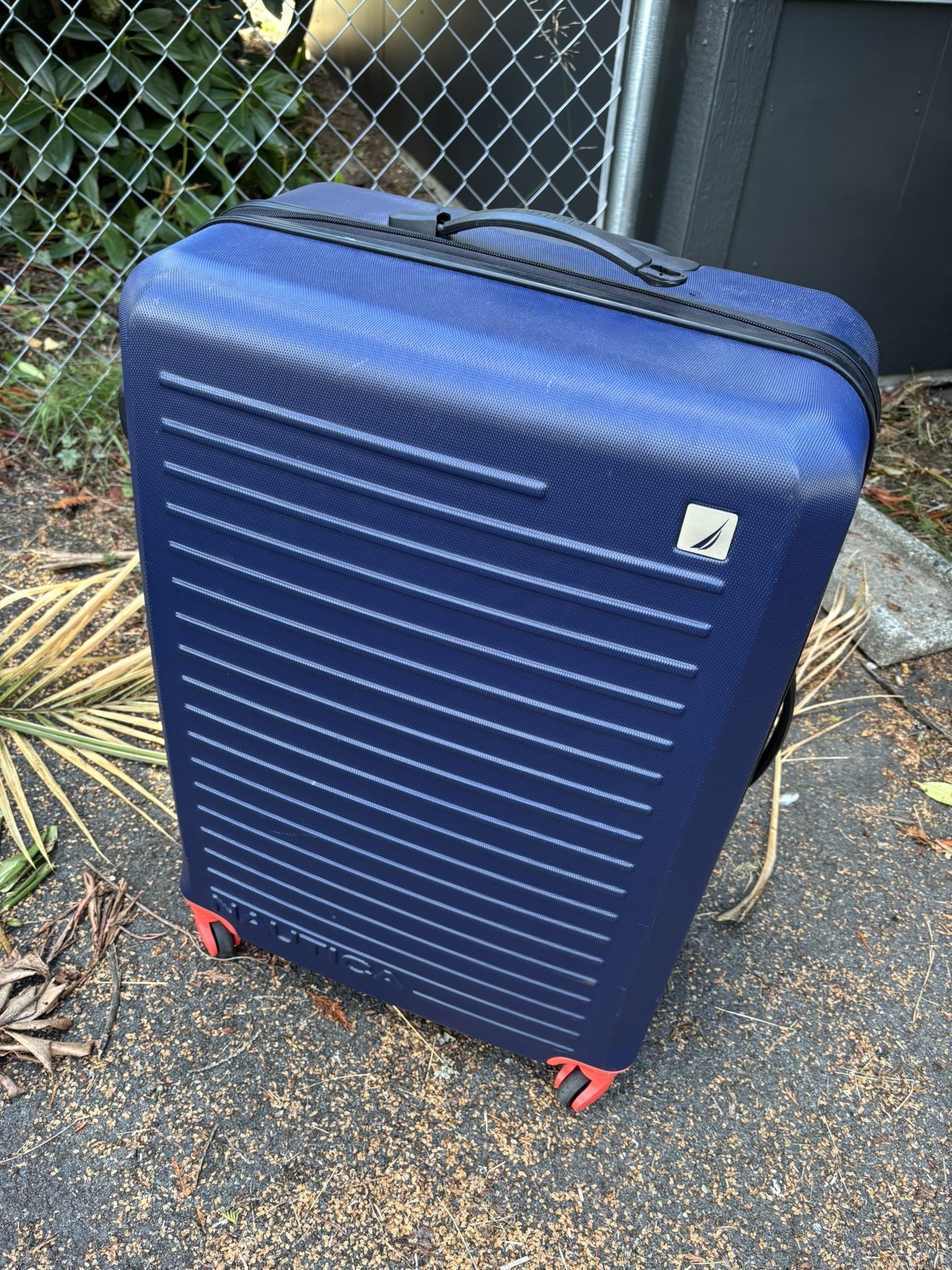 LOW PRICE MOVING- LARGE $450 + TAX NAUTICA CHECKED LUGGAGE SPINNER