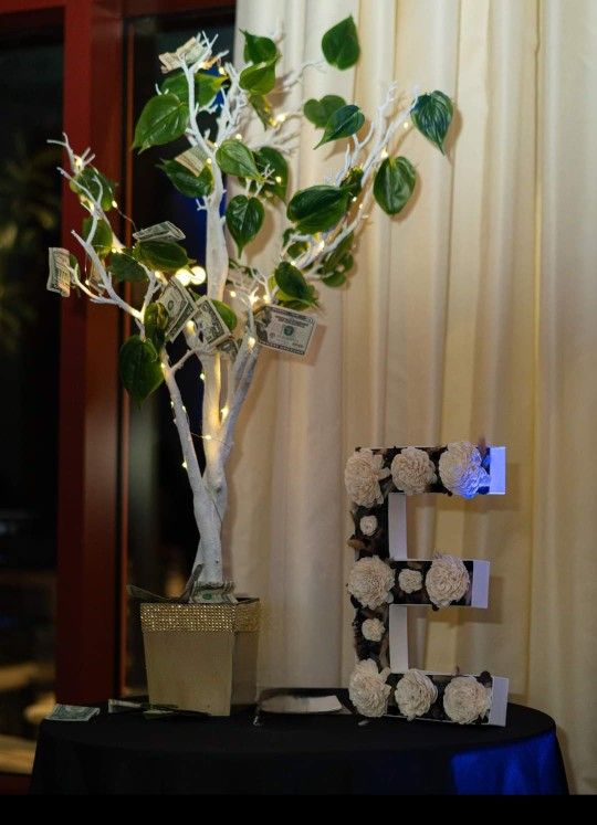 MONEY TREE -- Wedding/shower/ Party