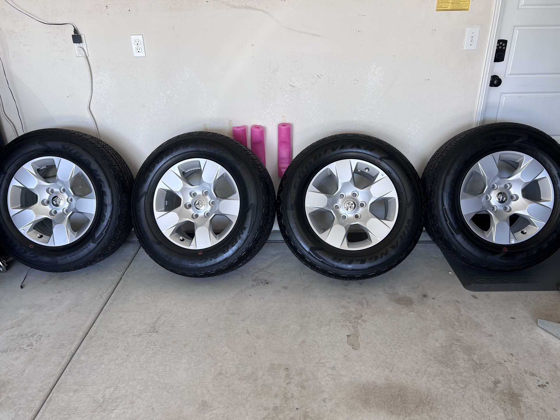 OEM DODGE RAM 1500 HEMI  GOODYEAR TIRES WITH RIMS  275/65/18 6 LUGS 