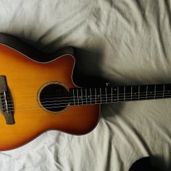 Acoustic guitar 