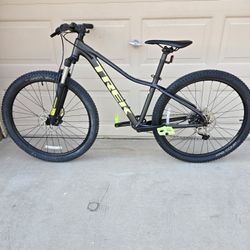 TREK MARLIN 6 MOUNTAIN BIKE, 1X10 (SMALL FRAME)