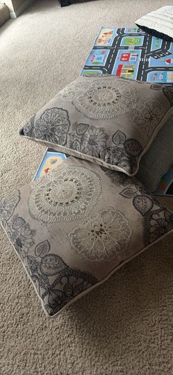 Throw Pillows