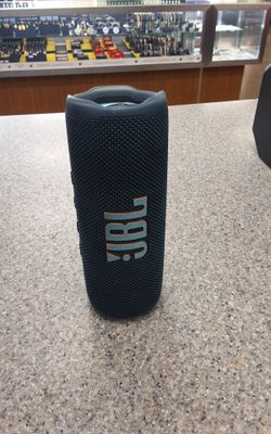 JBL Flip 6 Portable Bluetooth Speaker