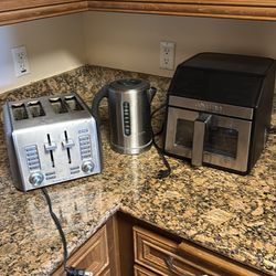 ALL THREE FOR $50 ALL WORK SEE PHOTOS AIR FRYER, KETTLE AND TOASTER