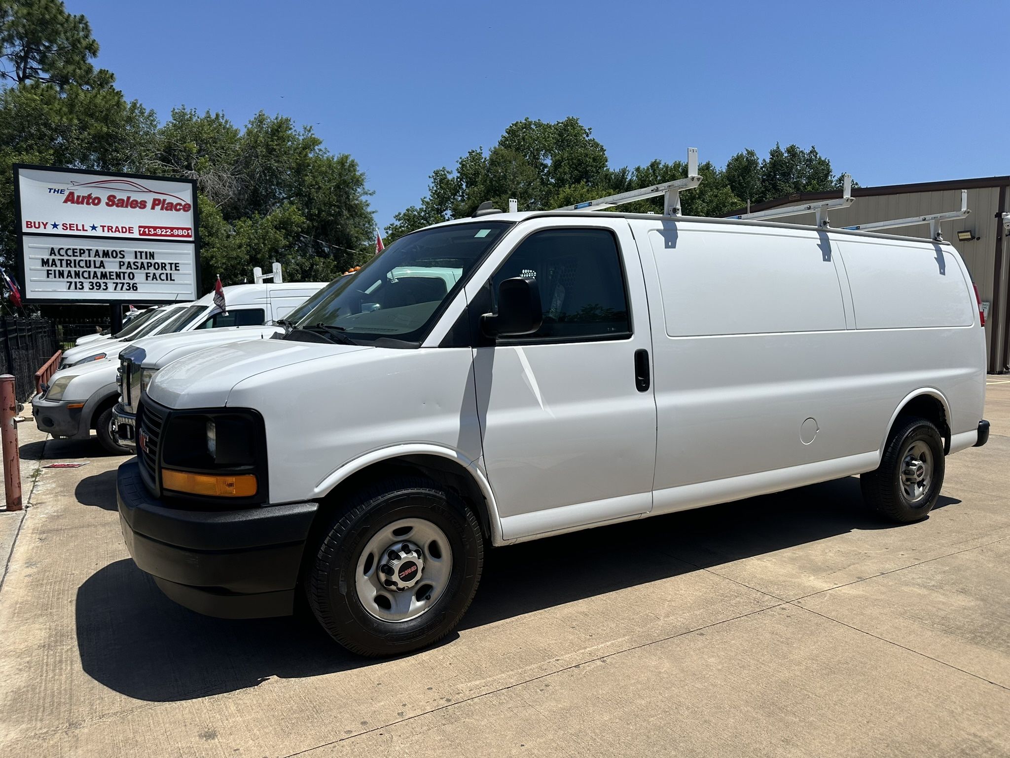 2017 GMC Savana Cargo Van