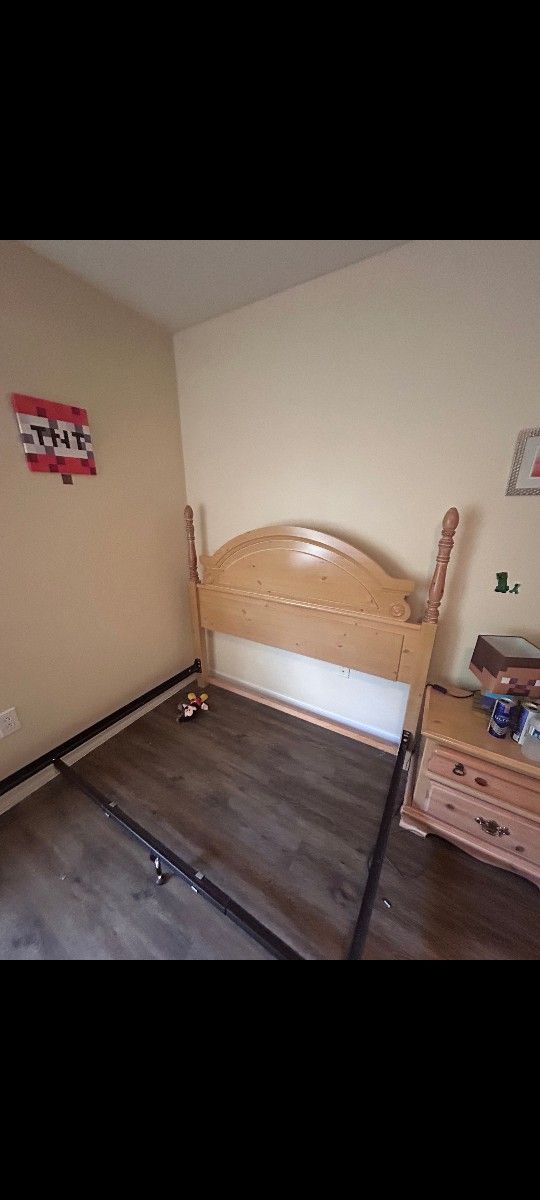 Full Size Bed Frame In Really Like New Conditions Head And Foot Board