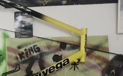 Univega Road Bike Frame - Yellow/Black Fade + 2 Bottle Cages