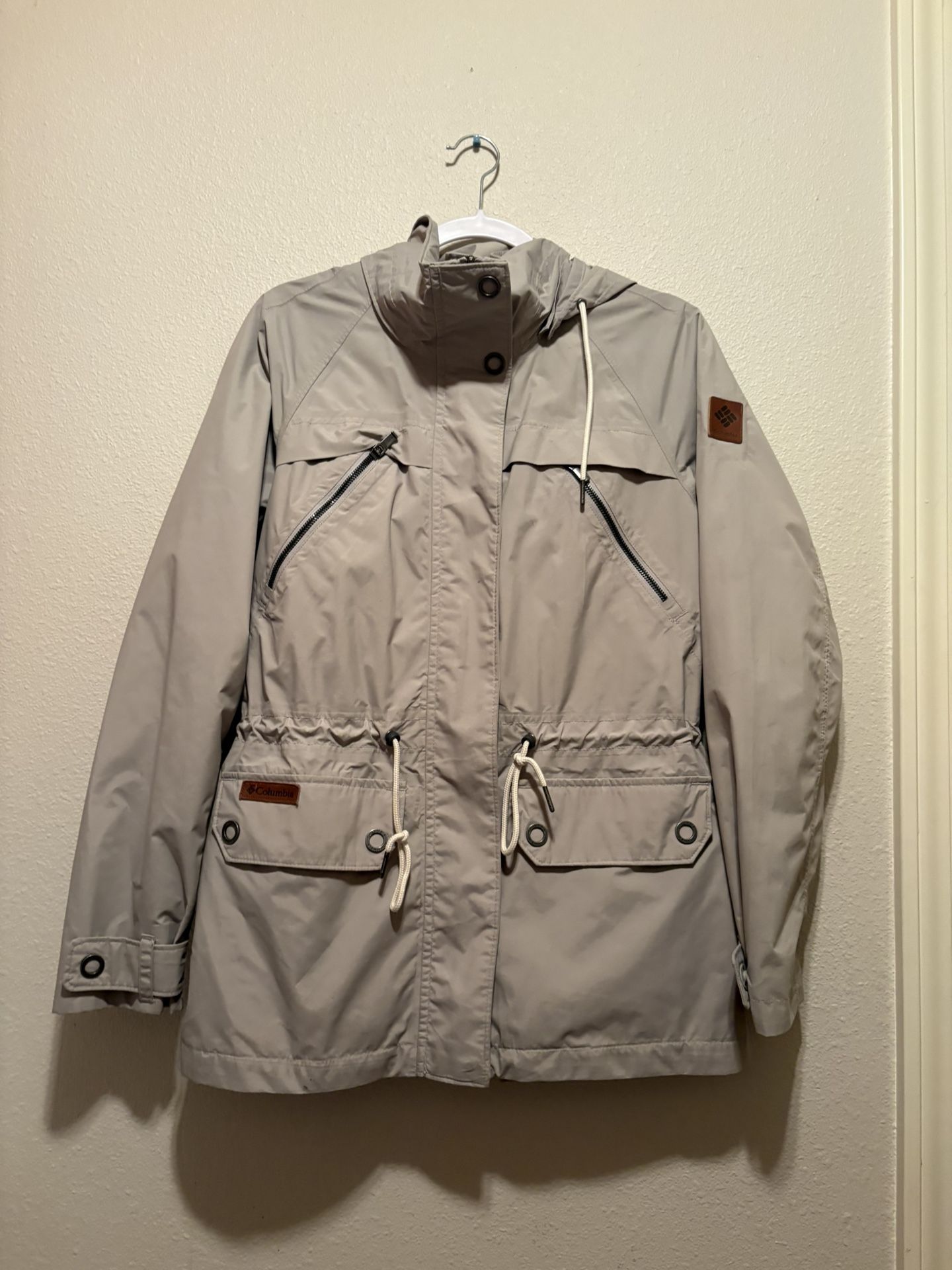 Women’s Small Columbia Raincoat