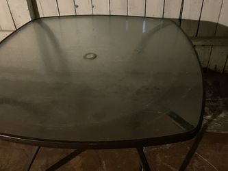 Patio Table Very Good Condition