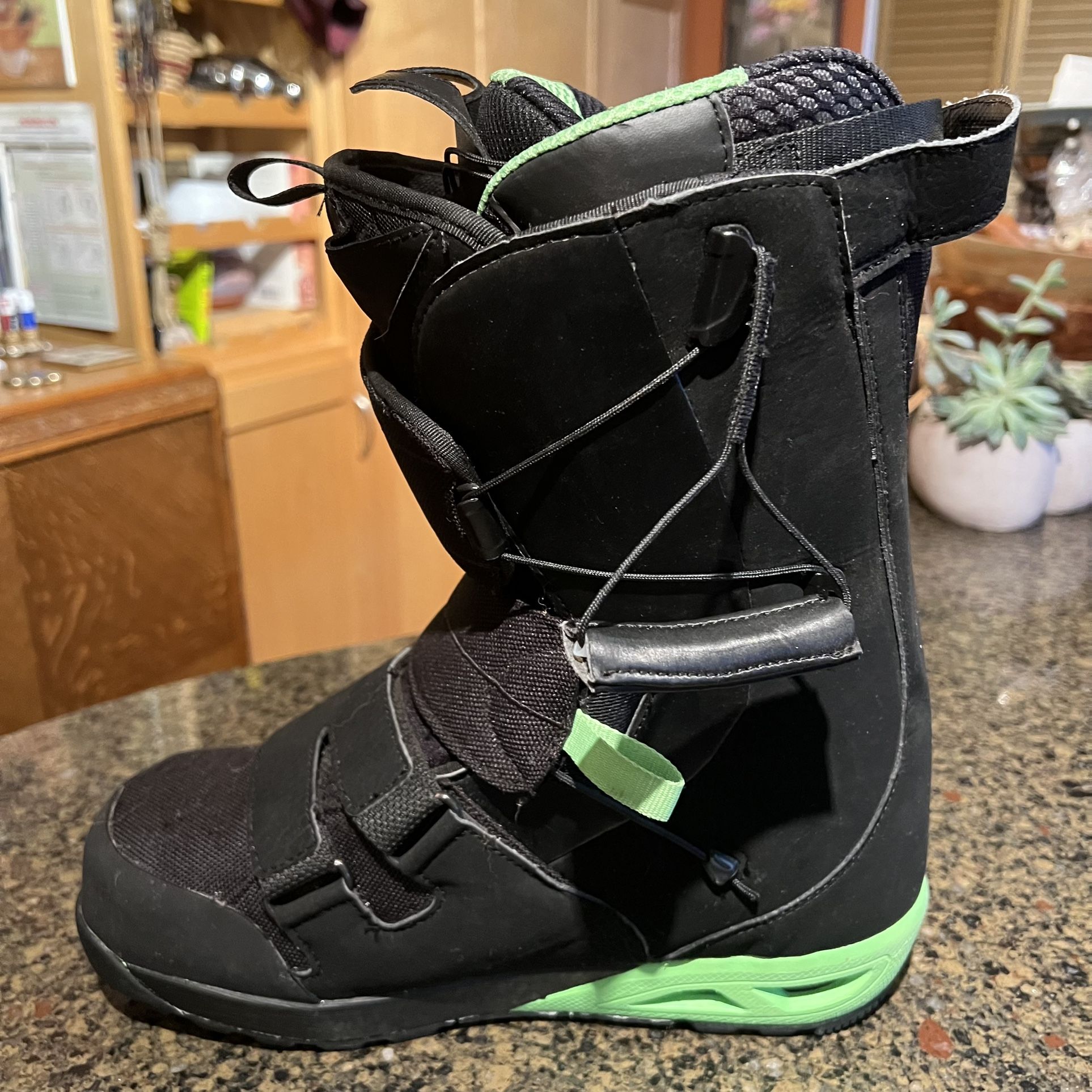 Salomon F3.0 Men's 2015 Snowboarding Boots 9.5 for Sale in Kent