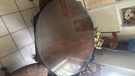 2 round table glasses  4ft x 4ft