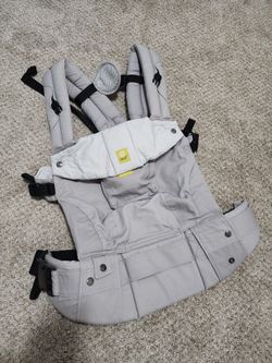 LÍLLÉbaby Complete All Seasons Ergonomic 6-in-1 Baby Carrier