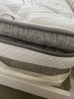 Full Size Bed