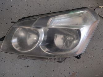 Pontiac Vibe Head Light