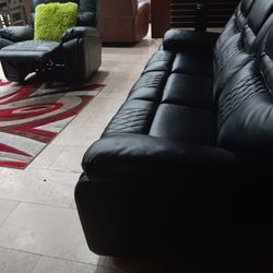 *Black Friday Now!!!*---Stunning Santiago Black Leather Reclining Sofa Or Loveseat W/Chair---Only $899!!!---Delivery And Financing✌️