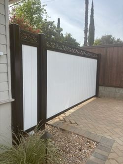 Vinyl fence