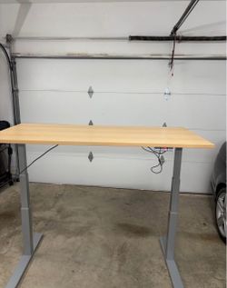 Teknion Electric Sit to Stand height adjustable Desk office table