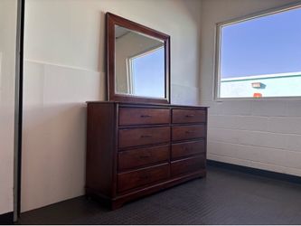 8 drawer dresser with mirror