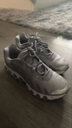 Nike React Art3mis Grey Sneakers