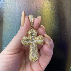 14k CROSS CZ CHARM 