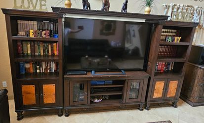 ENTERTAINMENT CENTER.