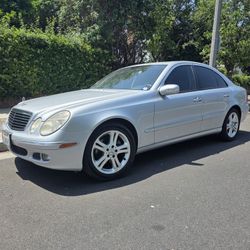 2006 Mercedes E350 Sedan Immaculate Condition 