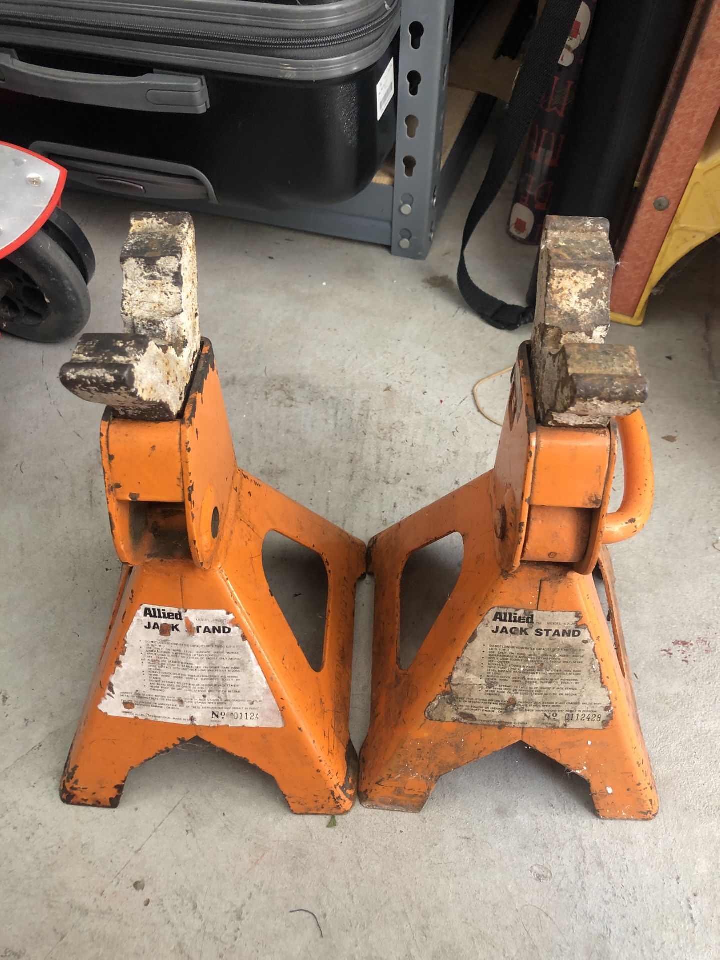 ALLIED jack stands and WILMAR floor jack for Sale in Temecula, CA OfferUp