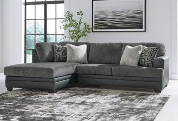 Elegant Grey Sectional with Pillows – Premium Quality