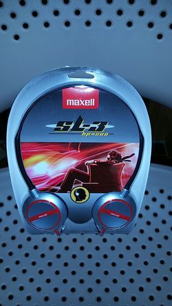 Maxell Headphones 3x$5